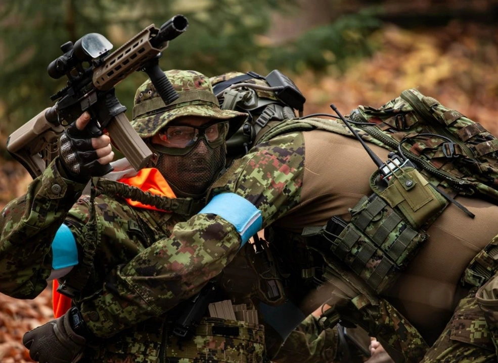 Airsoft mängijad taktikalises varustuses Eestis