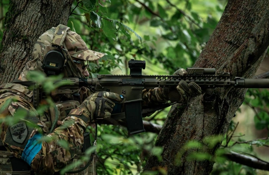 Airsoft repliikade visuaalne kvaliteet filmivõtetel